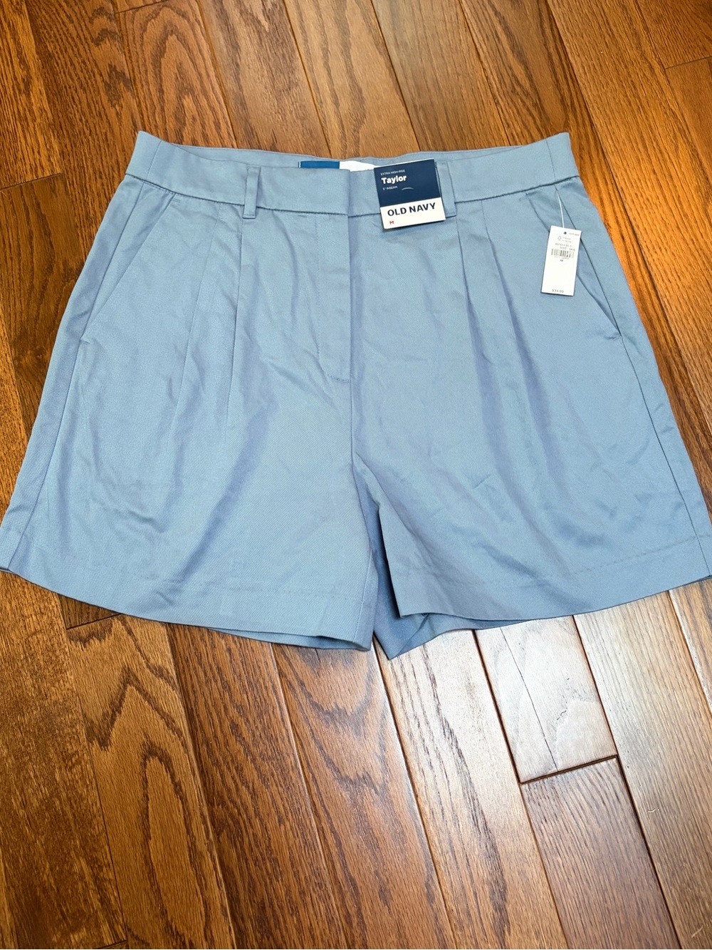 Old Navy Taylor Women's Light Blue Pleated High Waisted Shorts Size M 5in Inseam